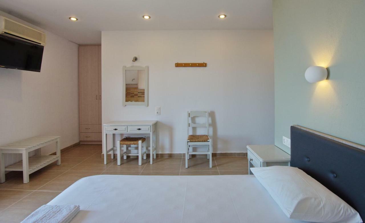 Pantheon Hotel Patitiri  Luaran gambar